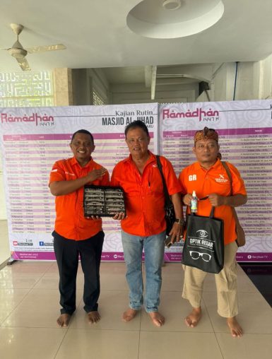 GERAKAN RAKYAT SUMUT BAGIKAN KACAMATA BACA, HADIRKAN MANFAAT NYATA DI MASJID AL JIHAD MEDAN